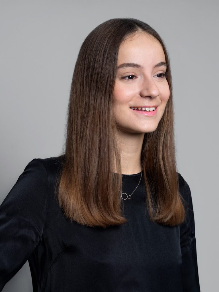 Verlaine Artus, Associate Director, Paris